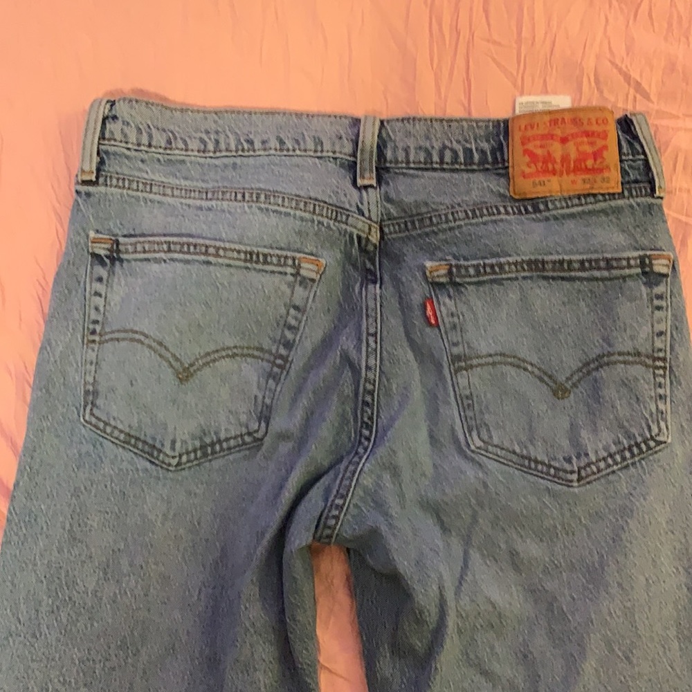 Men’s Levi’s Jeans - Picture 2 of 4